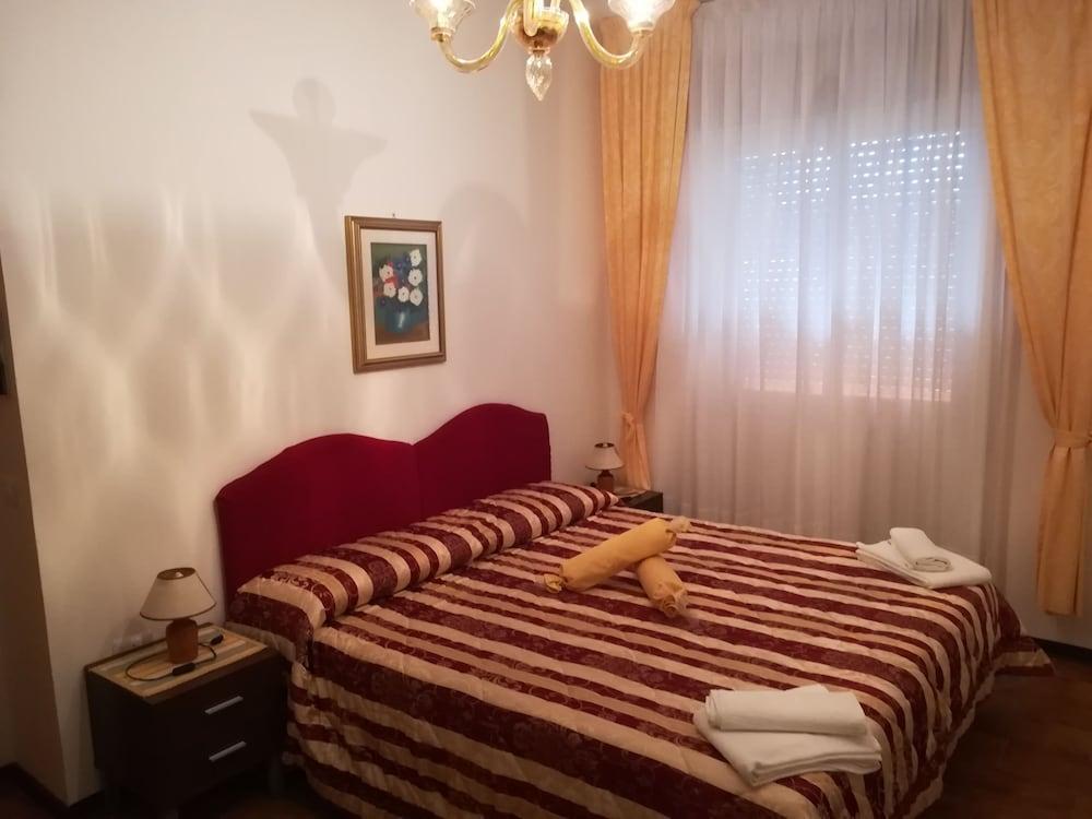 Hotel La Calabrese Isola Di Capo Rizzuto Экстерьер фото