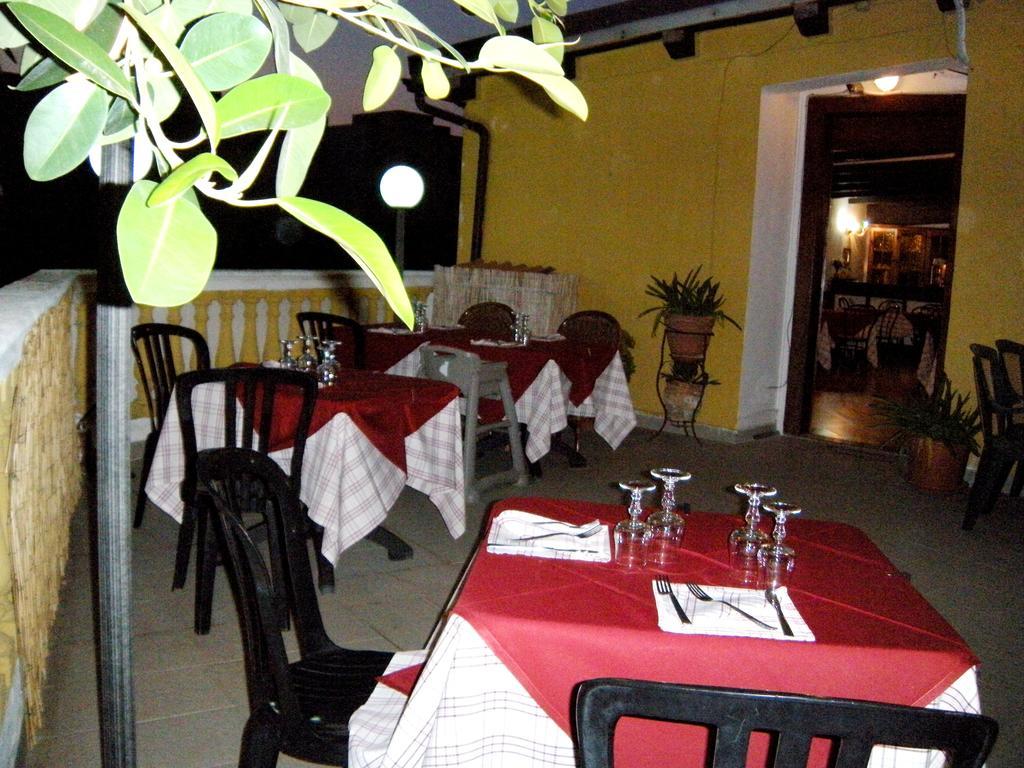Hotel La Calabrese Isola Di Capo Rizzuto Экстерьер фото