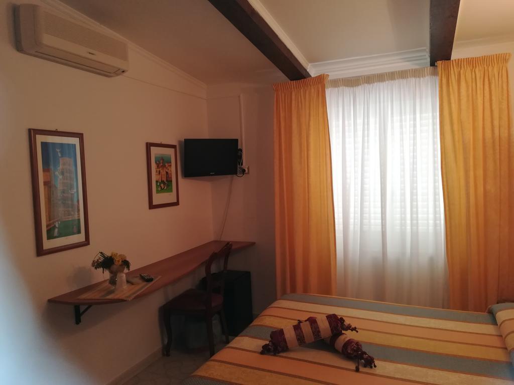 Hotel La Calabrese Isola Di Capo Rizzuto Экстерьер фото