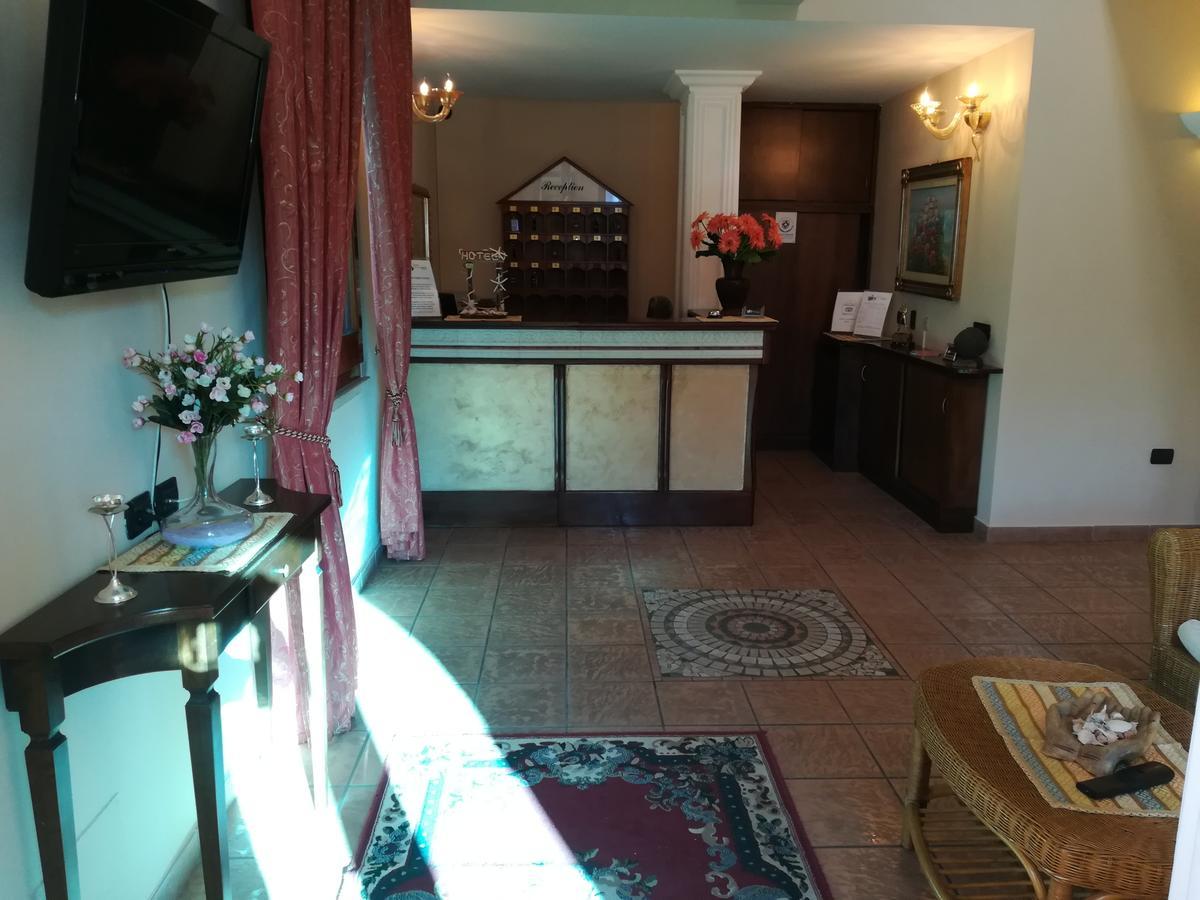 Hotel La Calabrese Isola Di Capo Rizzuto Экстерьер фото