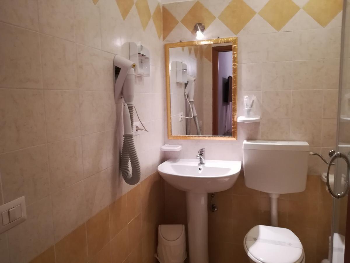Hotel La Calabrese Isola Di Capo Rizzuto Экстерьер фото