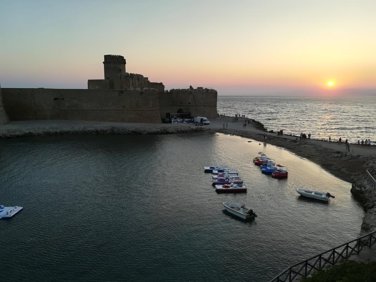 Hotel La Calabrese Isola Di Capo Rizzuto Экстерьер фото